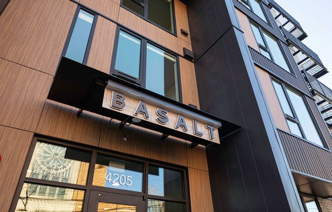 1 bed, 1 bath, 630 sqft, $1,977, Unit 104