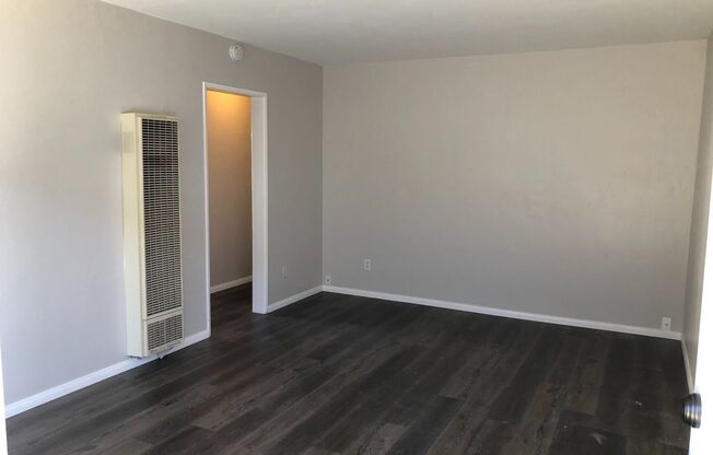 3 bedroom 1 bath apartment walking distance to USD campus