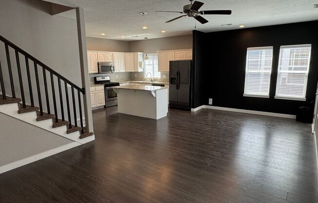 Beautiful 3 bedroom 2 1/2 bath townhome