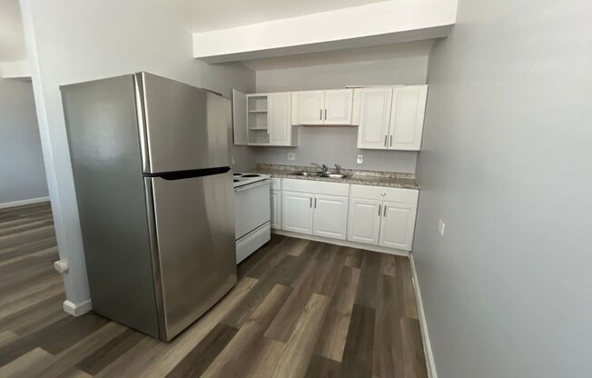 1st month free! 1 or 2 bedroom units available!