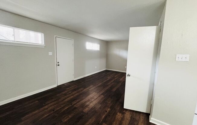 Studio, 1 bath, 556 sqft, $650, Unit 773