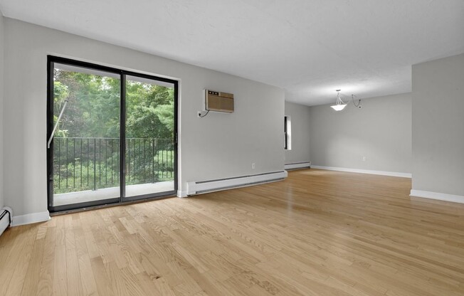 2 beds, 2 baths, 1,060 sqft, $2,600, Unit 32C