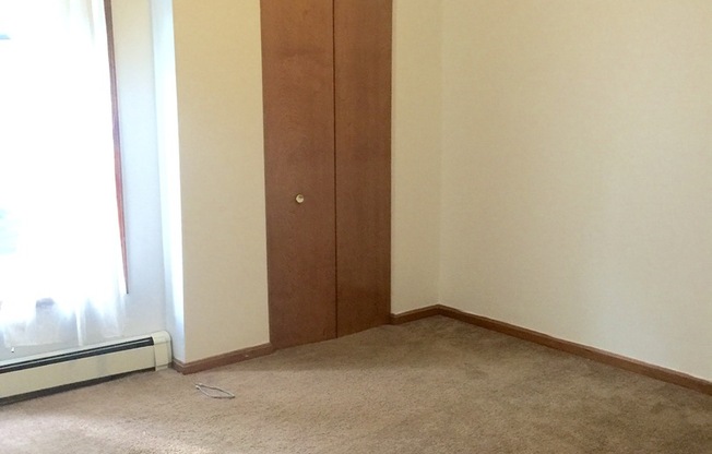 2 beds, 1 bath, $1,245, Unit 1