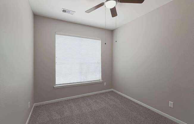 3 beds, 2 baths, 1,299 sqft, $1,656