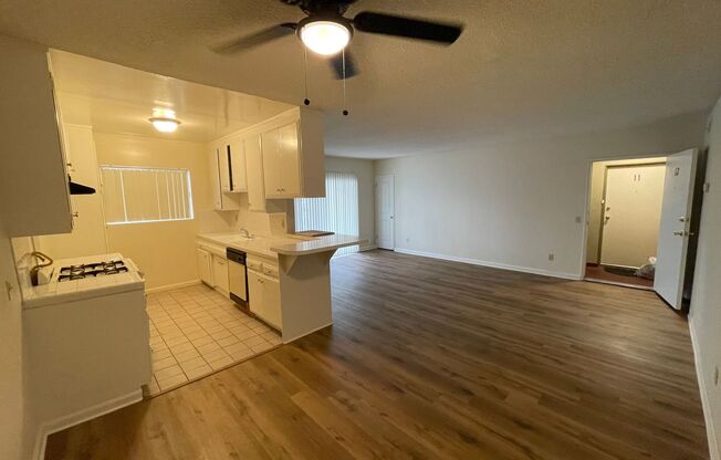 2 beds, 2 baths, $2,795, Unit 12