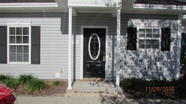 2 beds, 2 baths, $1,300