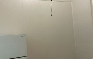 Studio, 1 bath, 420 sqft, $825, Unit 5