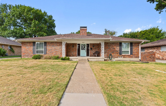 3613 SYRACUSE DR