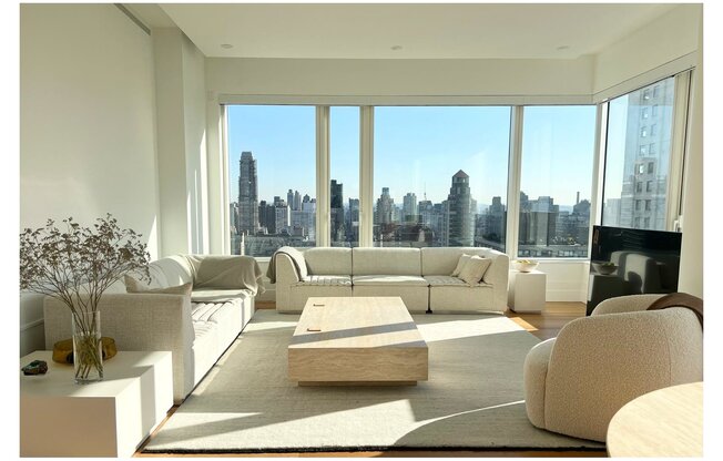 252 E 57 ST