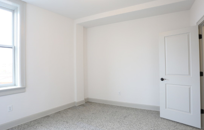 1 bed, 1 bath, 749 sqft, $1,675, Unit 406