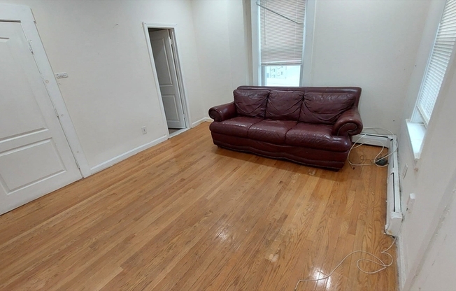 124 MARCELLA ST