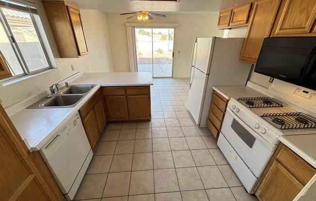 Charming 3Bed/2.5Bath/2Car home located in Summerlin