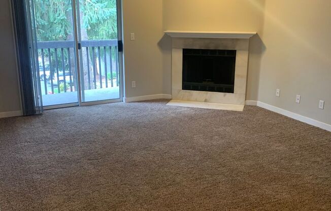 2 beds, 2 baths, 923 sqft, $1,995, Unit F203