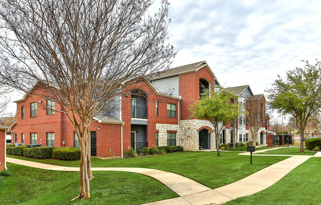 Home - The Homes of Mountain Creek - Grand Prairie, TX
