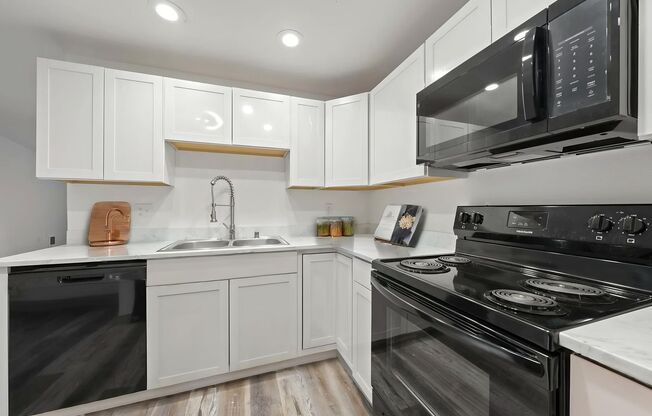 Pointe West Apartments