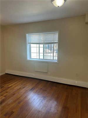 3 beds, 2 baths, 4,053 sqft, $3,000, Unit 3