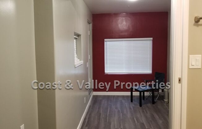 1 bed, 1 bath, 585 sqft, $1,950, Unit El Camino Real N. Unit 2