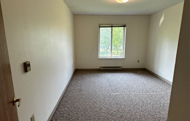 2 beds, 1 bath, 1,000 sqft, $1,050, Unit TE218X-238
