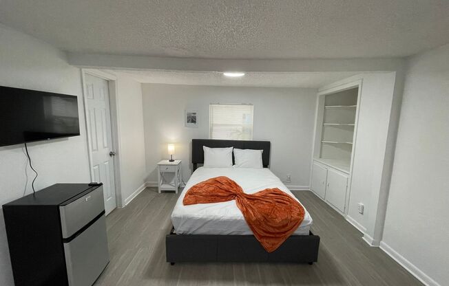 1 bed, 1 bath, $764, Unit Hab. #6