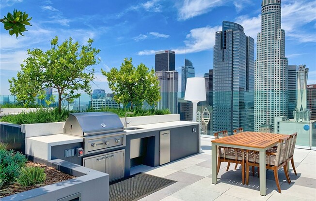 1 bed, 1 bath, 711 sqft, $3,200, Unit 2411