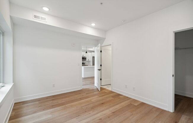 2 beds, 2 baths, 928 sqft, $2,175, Unit Unit 605