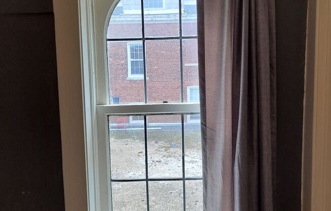 1 bed, 1 bath, $1,125, Unit 11