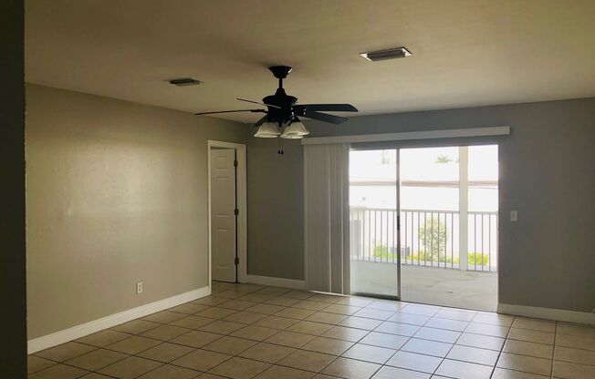 3 beds, 2 baths, $1,595