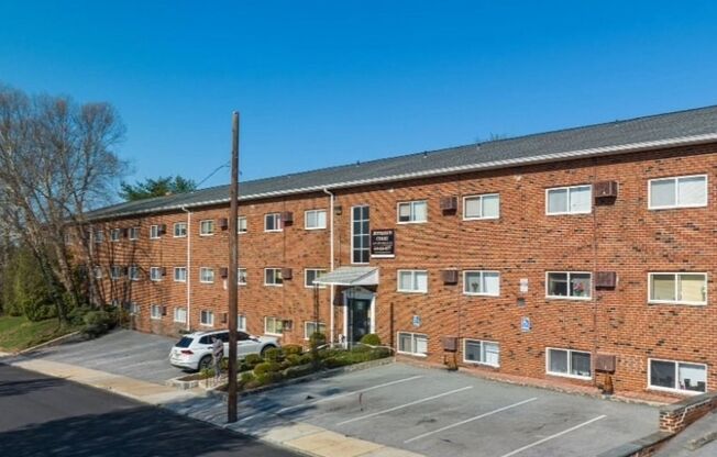 Jefferson Court Apartments