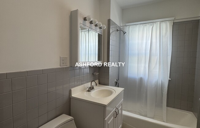 36 COMMONWEALTH RD