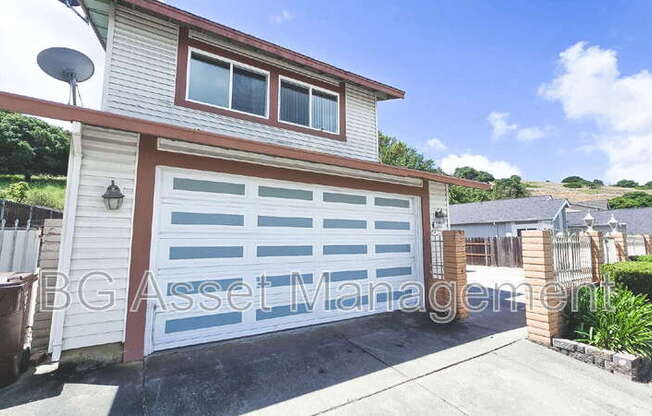 322 FALCON WAY