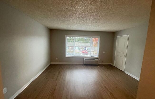 1 bed, 1 bath, 600 sqft, $1,250, Unit 07