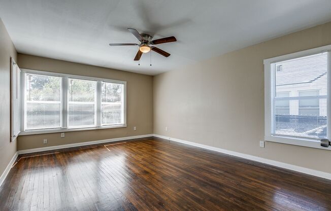 3 beds, 1 bath, $1,295