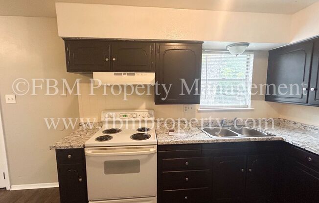 3 beds, 1 bath, $1,500