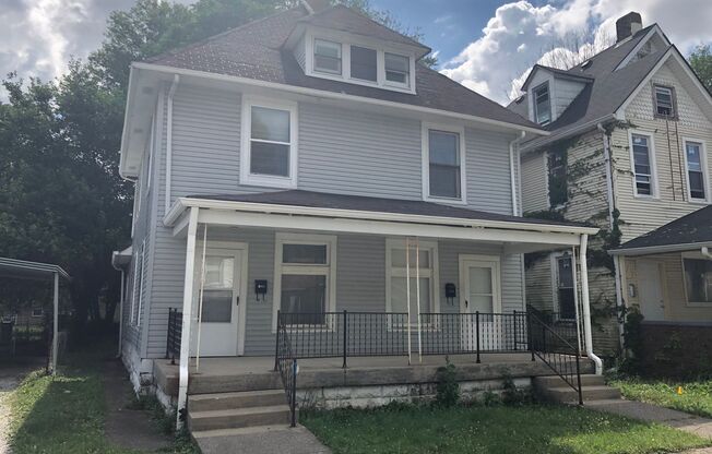 Spacious 2 Bedroom Half Double