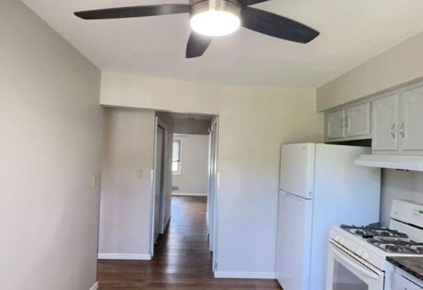 2 beds, 1 bath, 900 sqft, $1,500, Unit APT#2