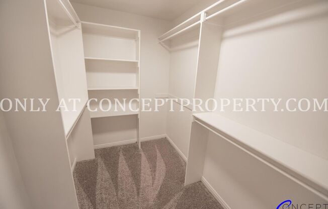 3 beds, 2.5 baths, 1,262 sqft, $2,499, Unit 920