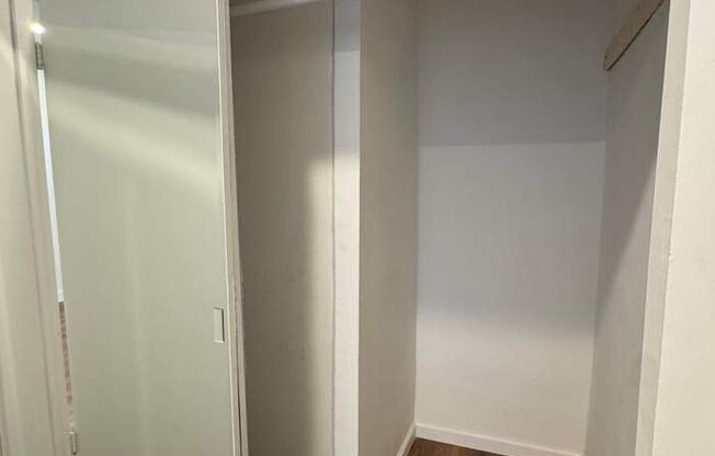 30 E 127 ST
