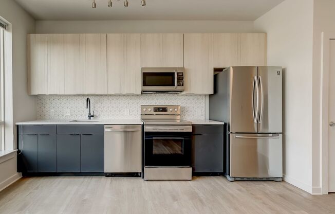 1 bed, 1 bath, 500 sqft, $1,350, Unit 306