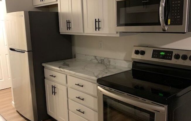 2 beds, 1 bath, 925 sqft, $1,489, Unit 2653-101