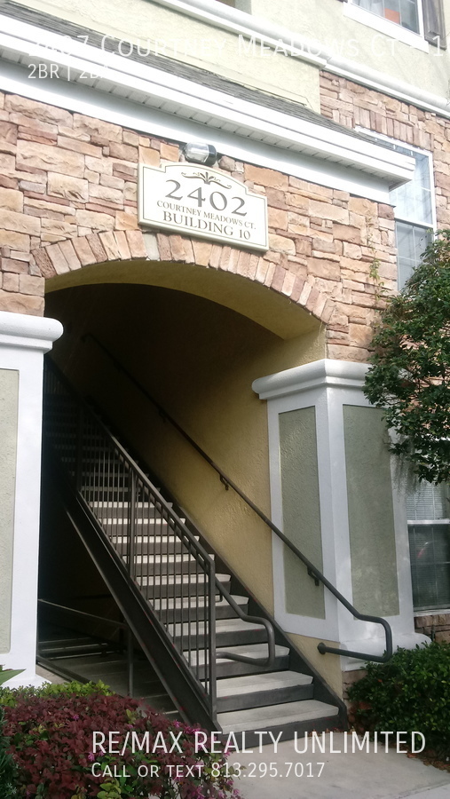 2407 COURTNEY MDWS CT