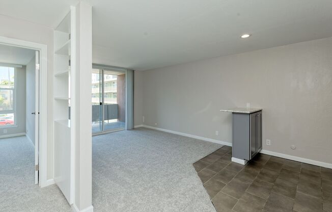 LakePark Apartments