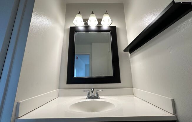 1 bed, 1 bath, $1,195, Unit 302