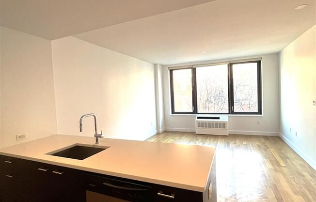 1 bed, 1 bath, 625 sqft, $4,395, Unit 307