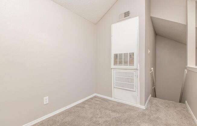 1 bed, 1 bath, 788 sqft, $1,275