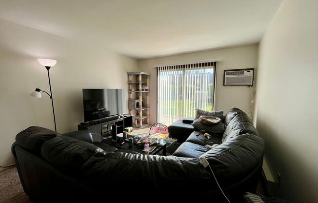 11229 W National Ave