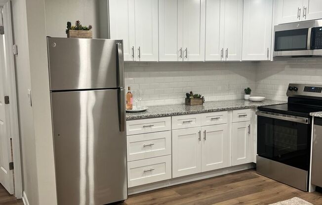 1 bed, 1 bath, 650 sqft, $1,299, Unit 2350-2