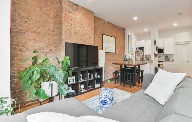 70 Appleton St Unit 2P