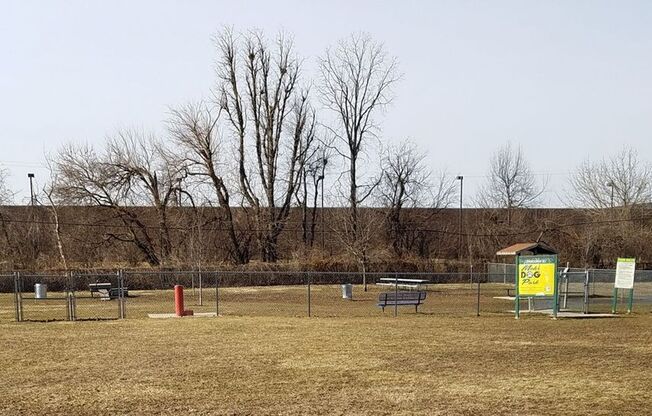 2 beds, 1 bath, 960 sqft, $984, Unit 109