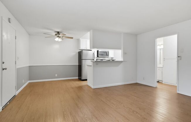 Studio, 1 bath, 476 sqft, $1,795, Unit 07
