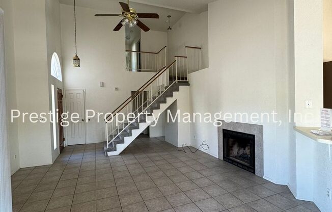3Bd/2.5Ba Northwest Home in a Gated Community!!